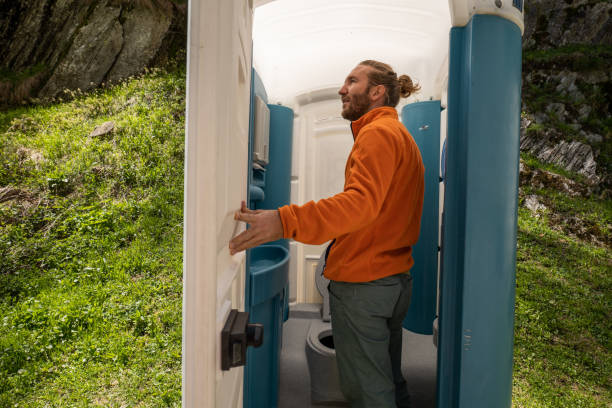Best Portable restroom trailer rental  in Hartland, WI